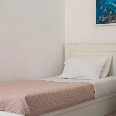 Villa Viglaki House *