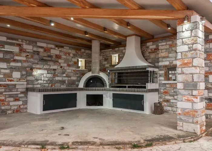 Viglaki House Villa *